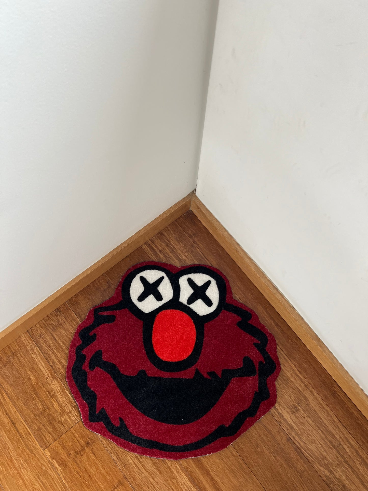 Tapete Elmo Kaws
