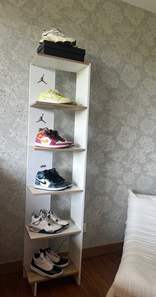 Repisa sneakers