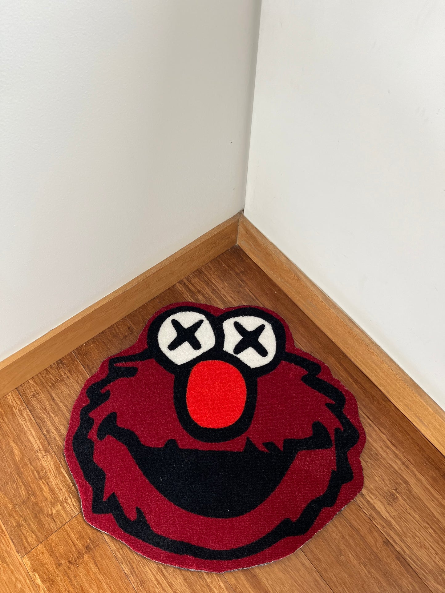 Tapete Elmo Kaws